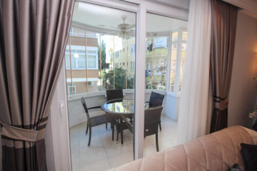 Просторные апартаменты 2+1 с мебелью в центре Аланьи (Пляж Клеопатры)