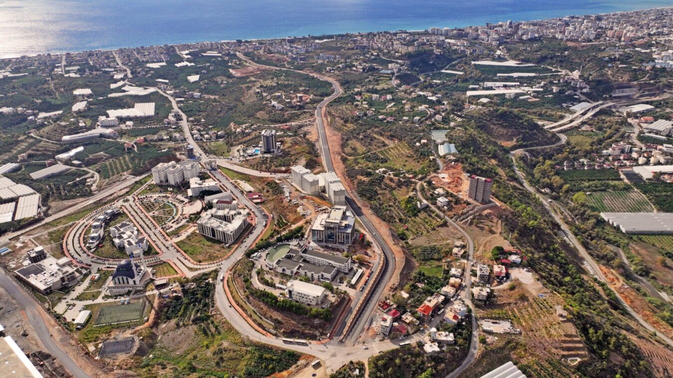 В Аланье (Кестель) открыли новую дорогу к универститету Alanya Alaaddin