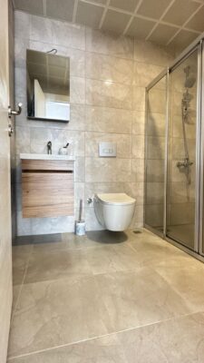 Просторная квартира-пентхаус 3+1 (140 м²) в районе Каракоджалы, Верхняя Оба