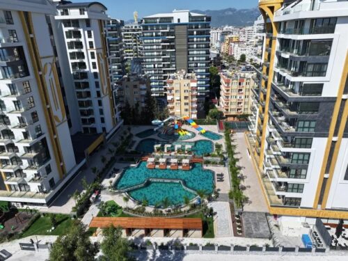 Продается квартира в Махмутларе в комплексе Cebeci Towers: первая линия,