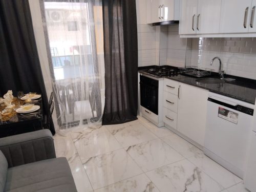 Квартира 1+1 в центре Алании, 450 м до моря